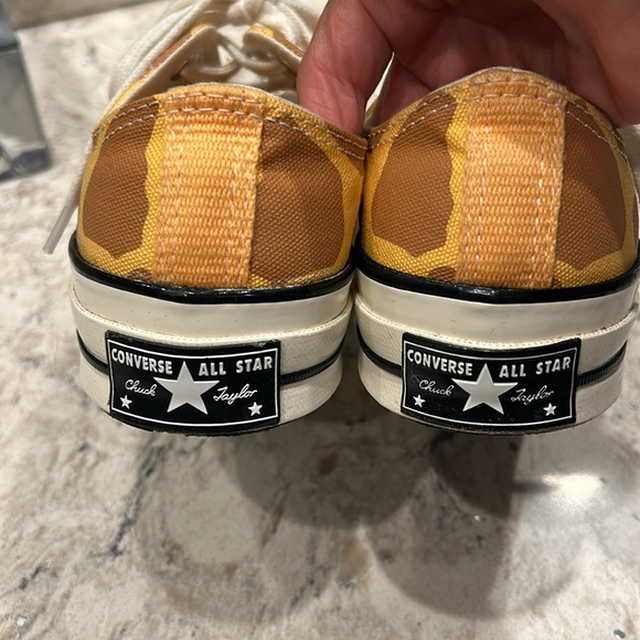 Unisex Converse Chuck 70 Low “Archival Giraffe Print” Sneakers - Picture 4 of 7